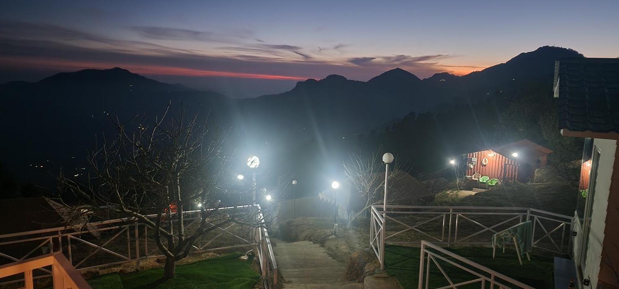 Instaview Kanatal New Tehri Eksteriør bilde